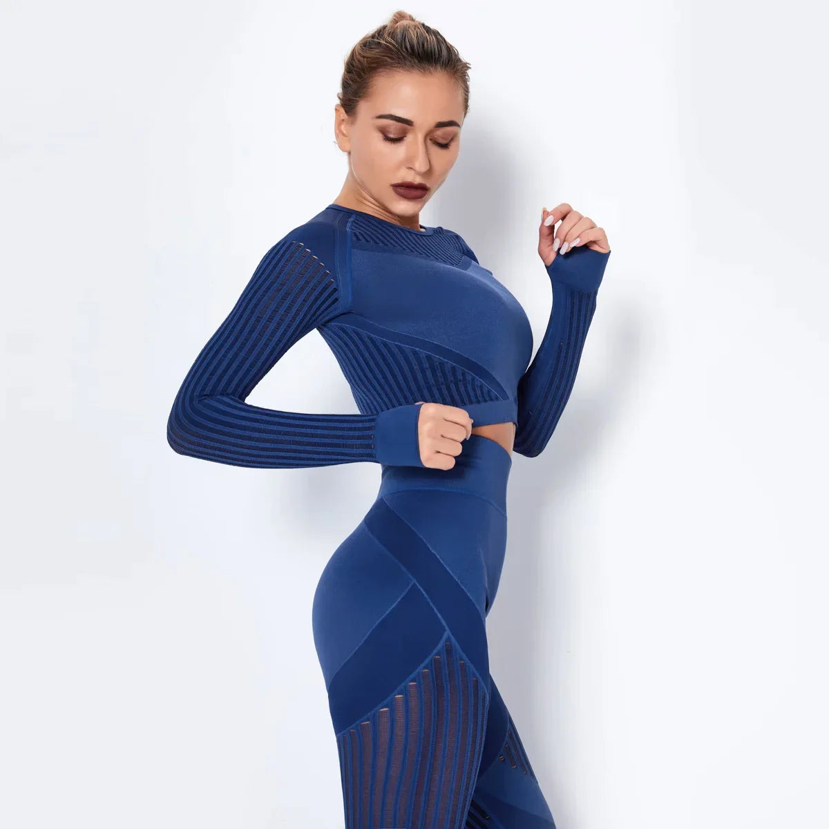 Autumn and Winter Long Sleeved Sports Seamless Quick Drying Women Sportswear Yoga Set High Waist Leggings for Fitness Suit
